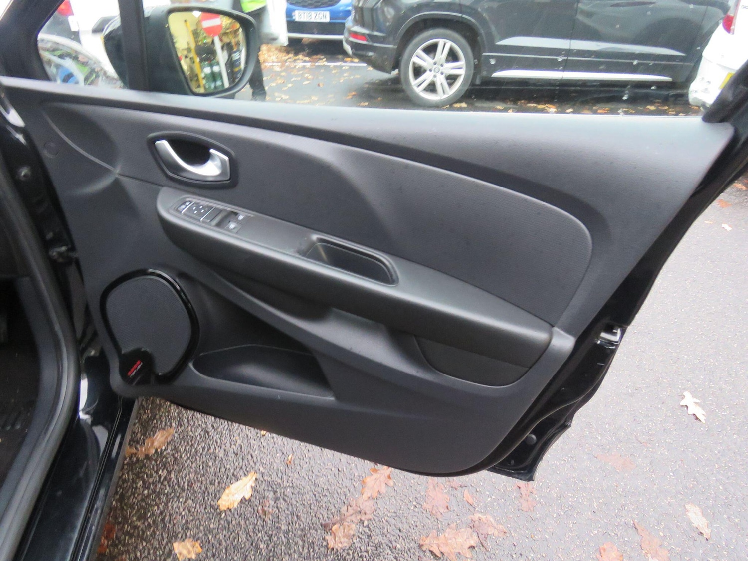 Used Renault Clio 2016 for sale - 76457522: Photo 36