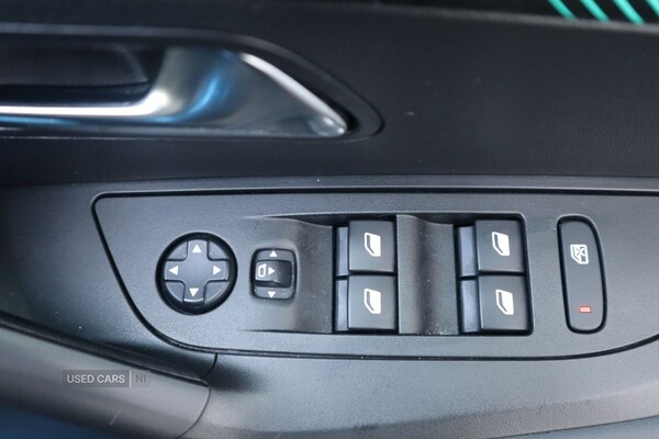 Used Peugeot 2008 2022 for sale - 76887818: Photo 27