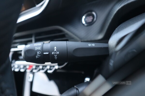 Used Peugeot 2008 2022 for sale - 76887818: Photo 9