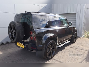 Used Land Rover Defender 2023 for sale - 75709231: Photo