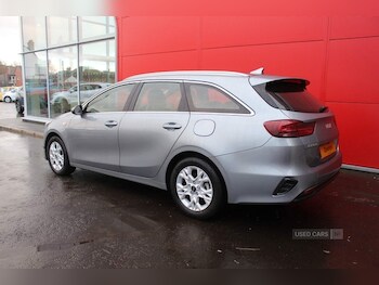 Used Kia Ceed 2023 for sale - 77230977: Photo