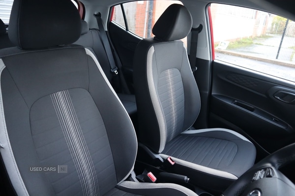 Used Hyundai i10 2022 for sale - 77280433: Photo 9