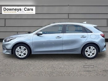 Used Kia Ceed 2025 for sale - 77575686: Photo