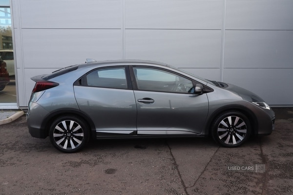 Used Honda Civic 2016 for sale - 76409797: Photo 2