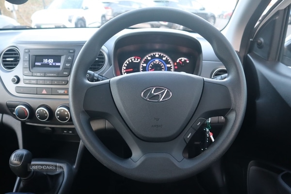 Used Hyundai i10 2018 for sale - 76593253: Photo 15