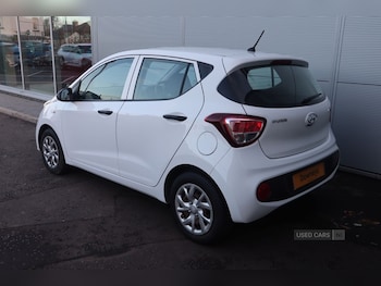 Used Hyundai i10 2018 for sale - 76593253: Photo