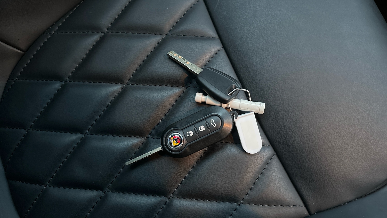 Used Abarth 695 2023 for sale - 77690617: Photo 20