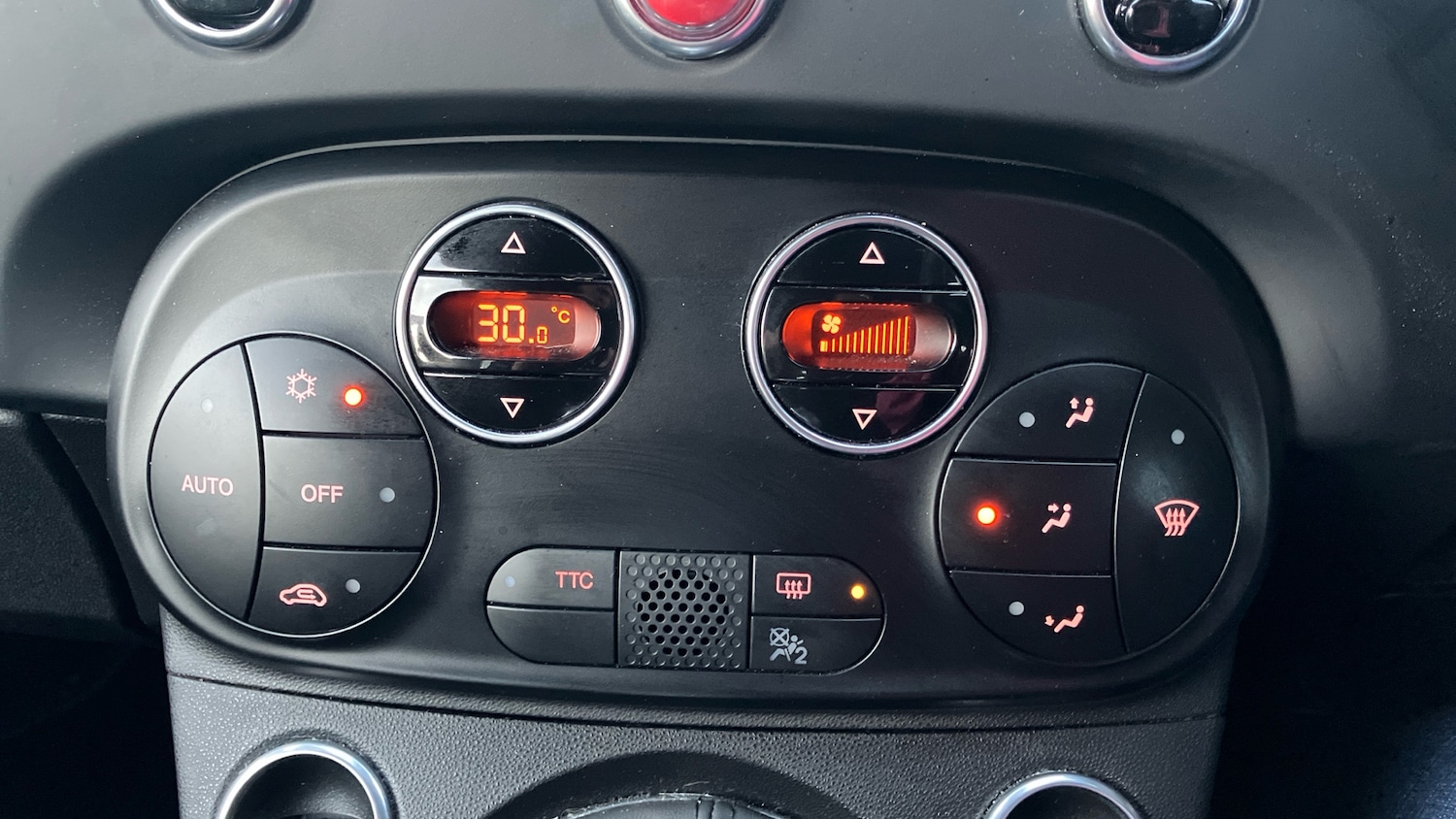 Used Abarth 695 2023 for sale - 77690617: Photo 23