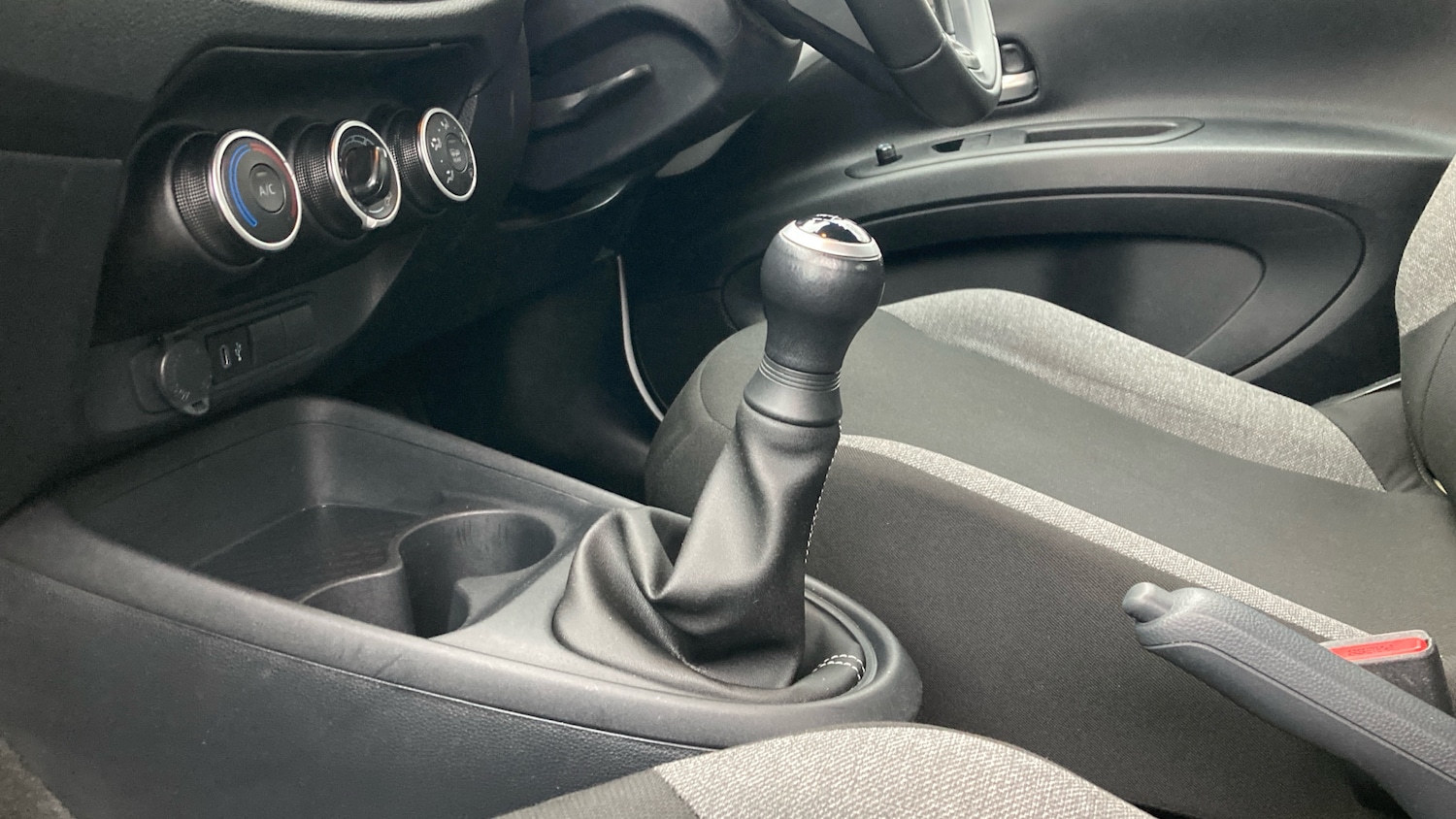 Used Toyota Aygo X 2024 for sale - 78111926: Photo 40