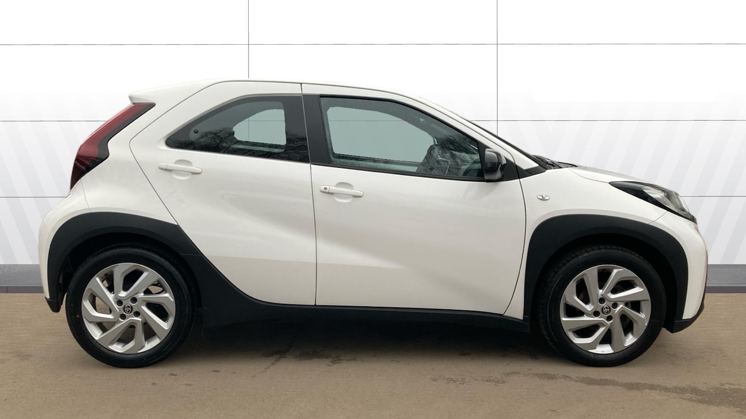 Used Toyota Aygo X 2024 for sale - 78111926: Photo 5