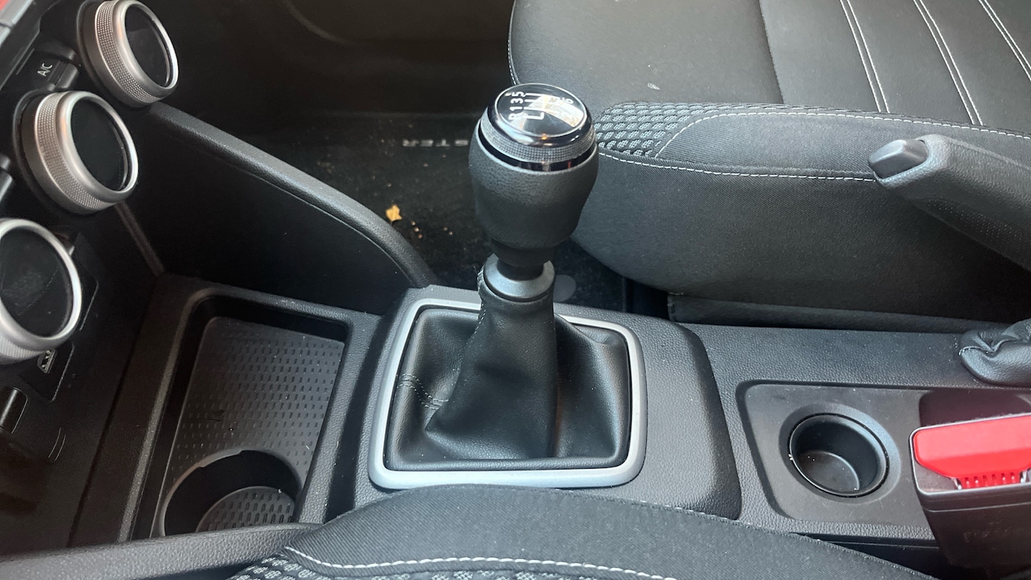 Used Dacia Duster 2023 for sale - 76969662: Photo 13