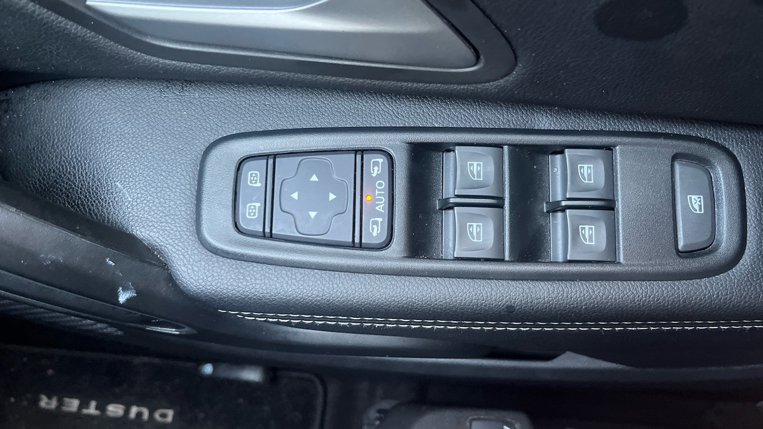 Used Dacia Duster 2023 for sale - 76969662: Photo 31