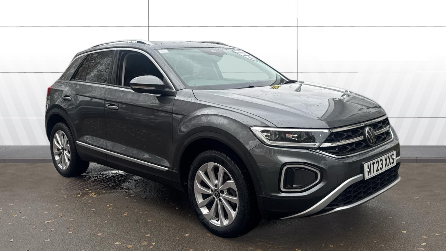 Used Volkswagen T-Roc 2023 for sale - 76531343: Photo 1