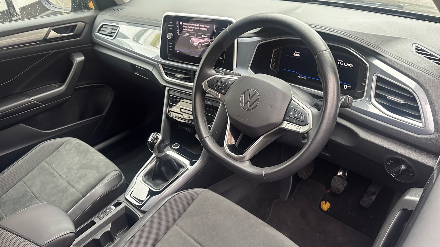 Used Volkswagen T-Roc 2023 for sale - 76531343: Photo 11