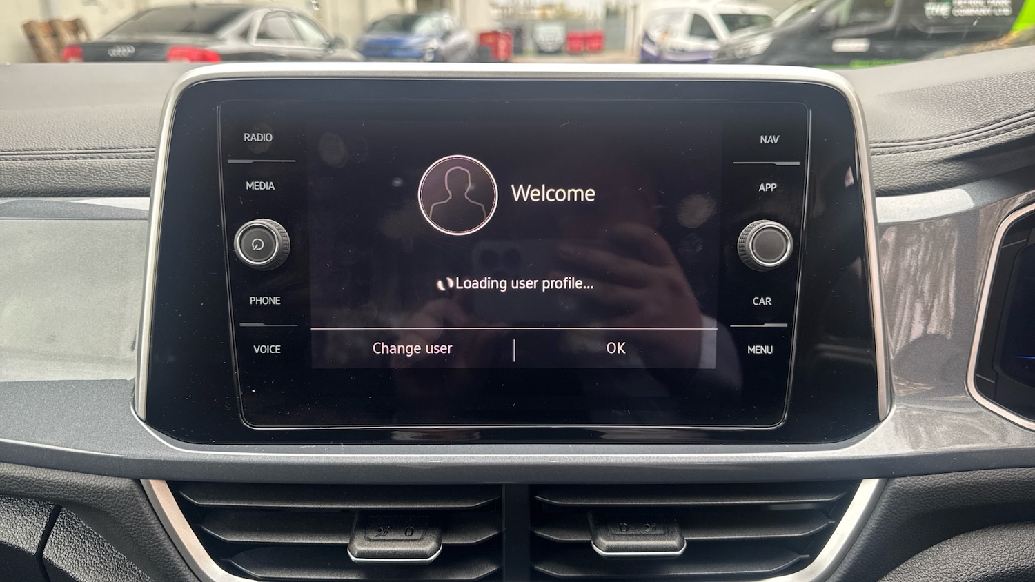 Used Volkswagen T-Roc 2023 for sale - 76531343: Photo 12