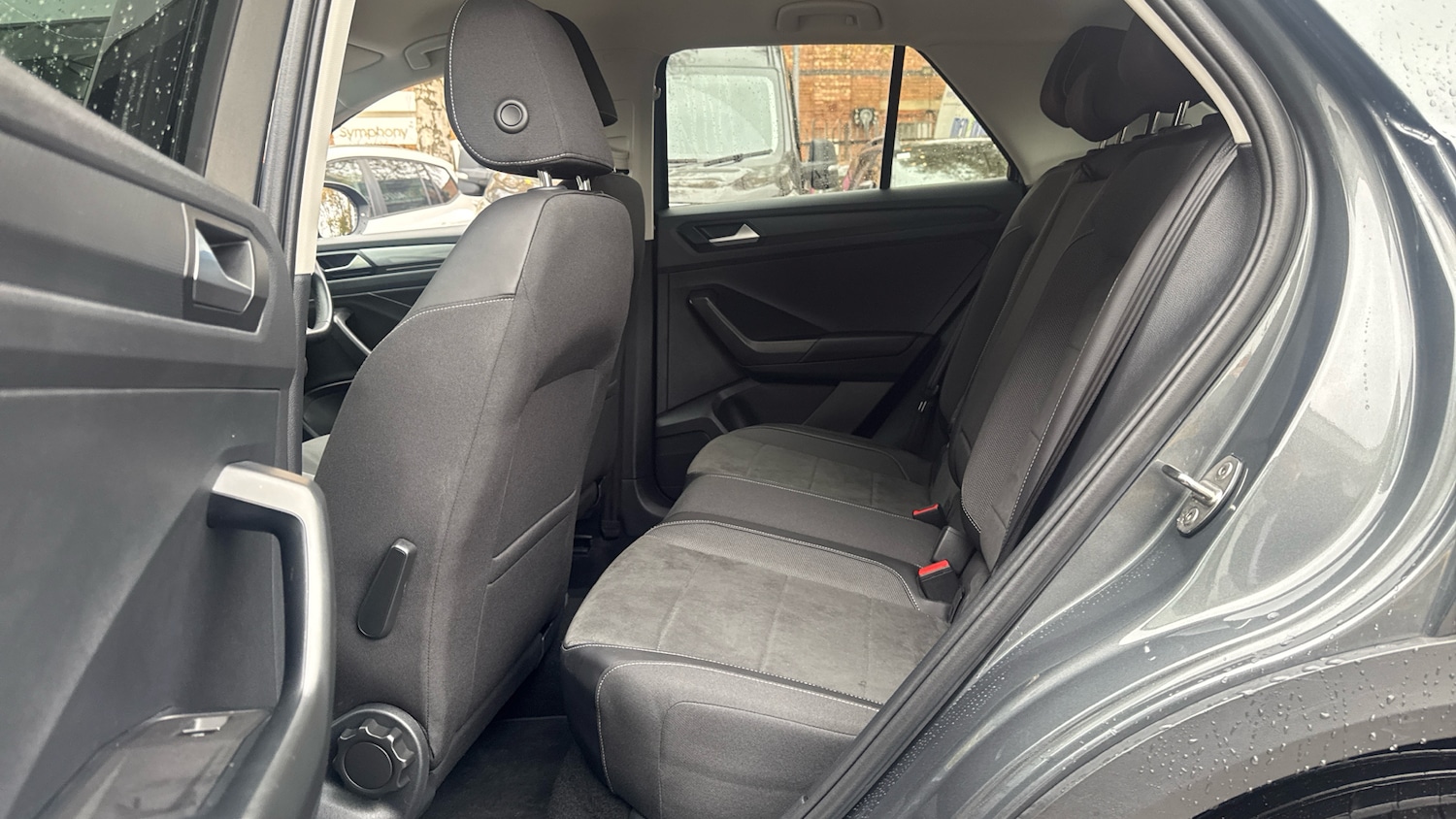 Used Volkswagen T-Roc 2023 for sale - 76531343: Photo 16