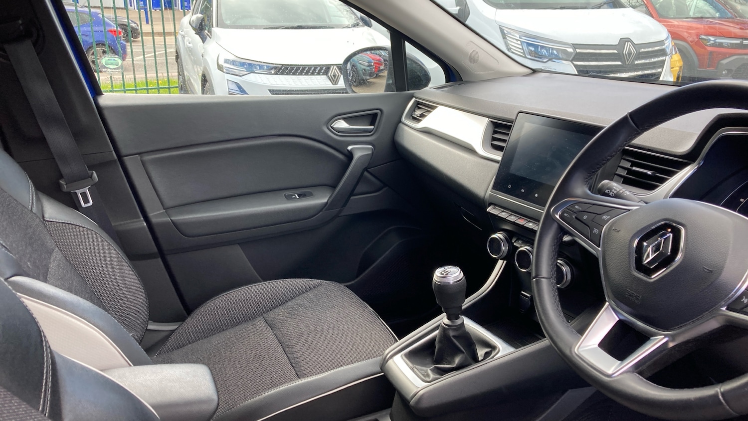 Used Renault Captur 2022 for sale - 78107231: Photo 15