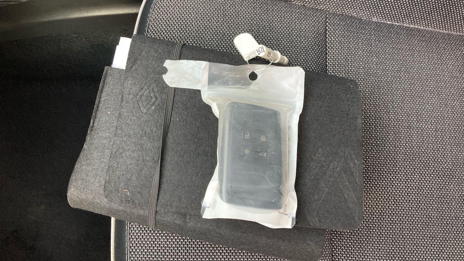 Used Renault Captur 2022 for sale - 78107231: Photo 19