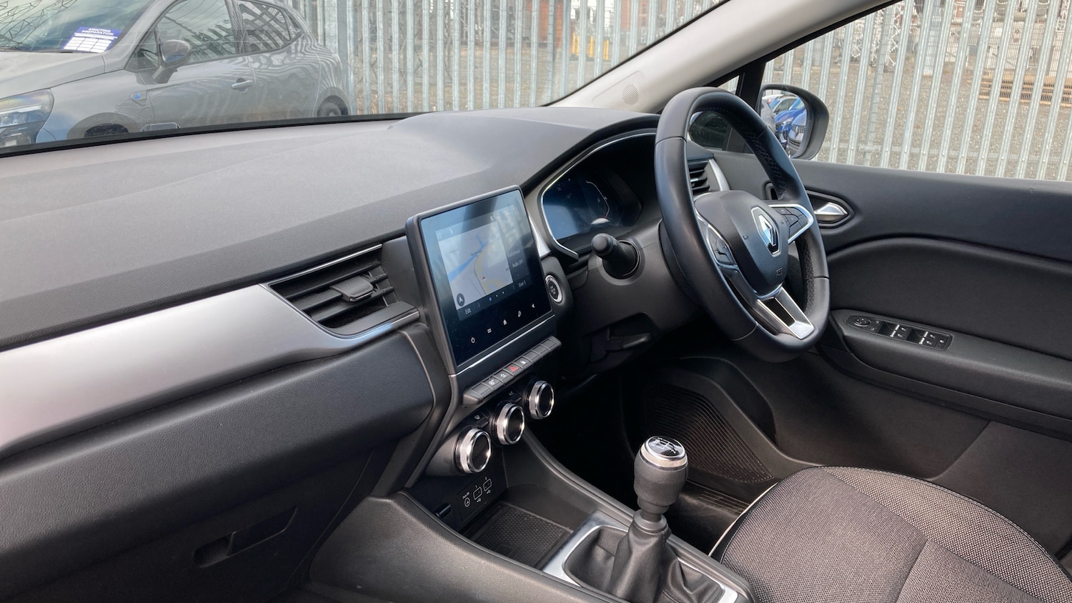 Used Renault Captur 2022 for sale - 78107231: Photo 9