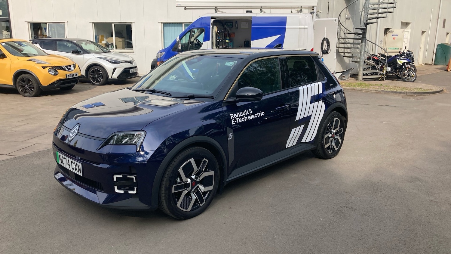 Vehicle 7