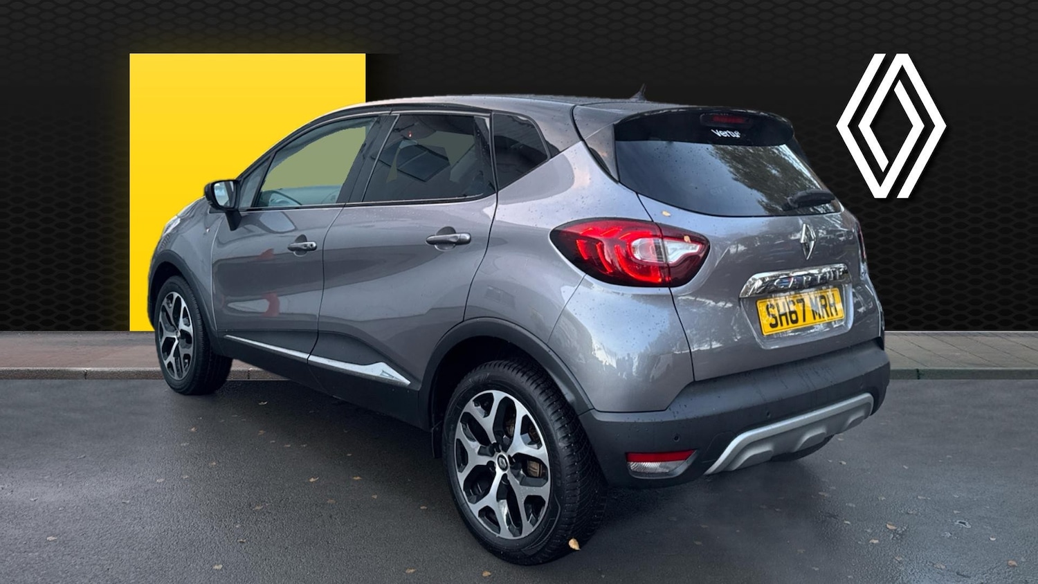 Used Renault Captur 2018 for sale - 76554879: Photo 2