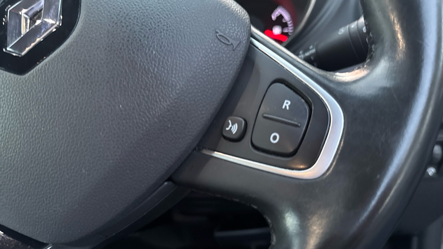 Used Renault Captur 2018 for sale - 76554879: Photo 24