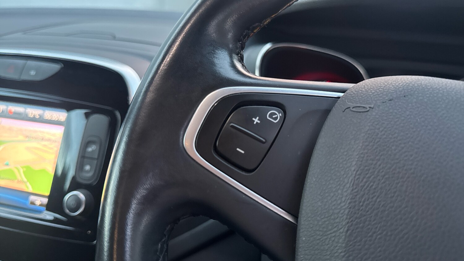 Used Renault Captur 2018 for sale - 76554879: Photo 25