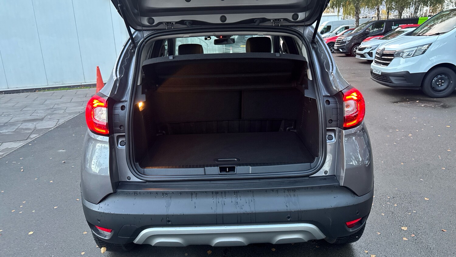 Used Renault Captur 2018 for sale - 76554879: Photo 4