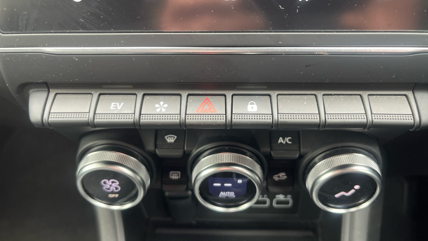 Used Renault Captur 2023 for sale - 78190087: Photo 25