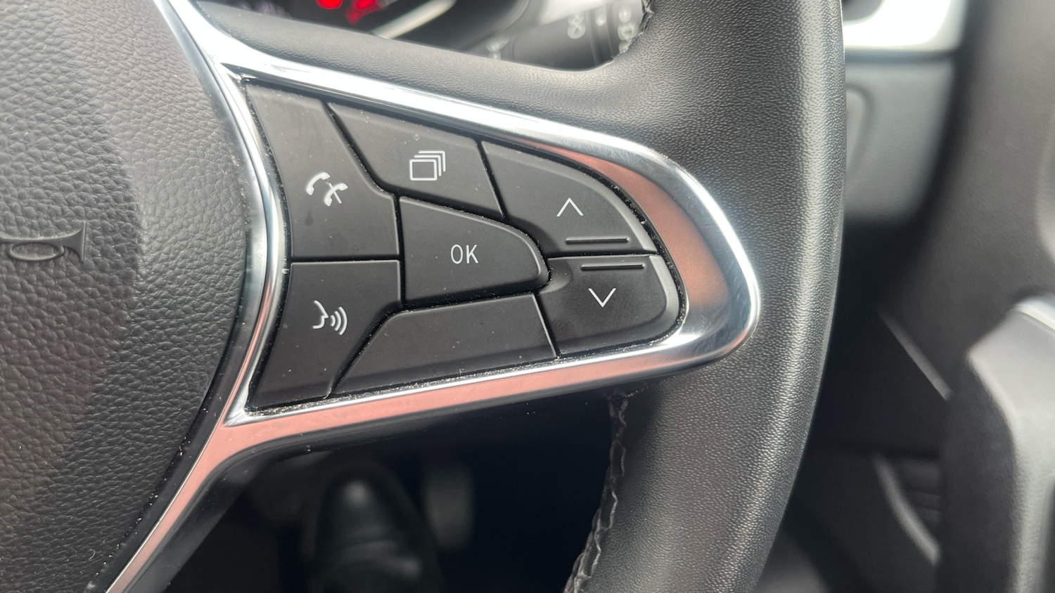 Used Renault Captur 2023 for sale - 78190087: Photo 32