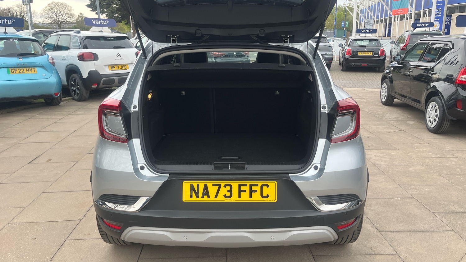 Used Renault Captur 2023 for sale - 78190087: Photo 4