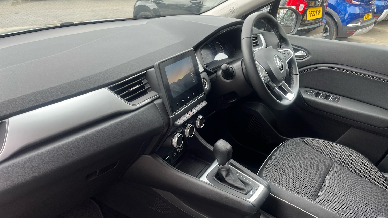 Used Renault Captur 2023 for sale - 78190087: Photo 9