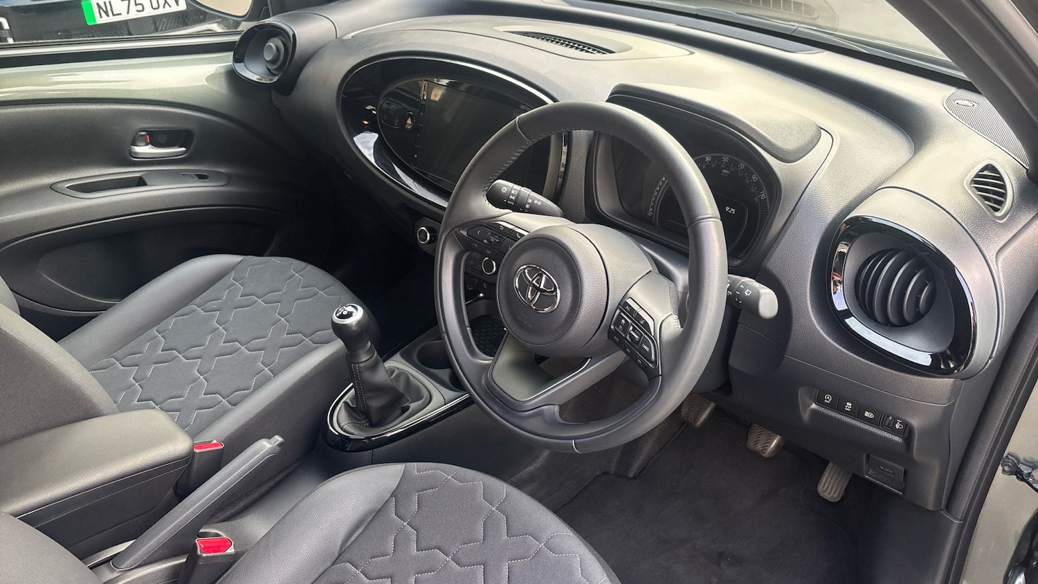 Used Toyota Aygo X 2022 for sale - 76329540: Photo 11