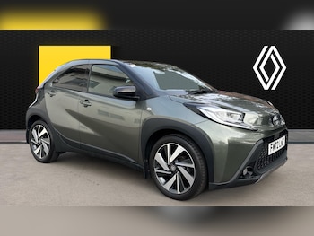 2022 (72) - 1.0 VVT-i Exclusive 5dr Petrol Hatchback