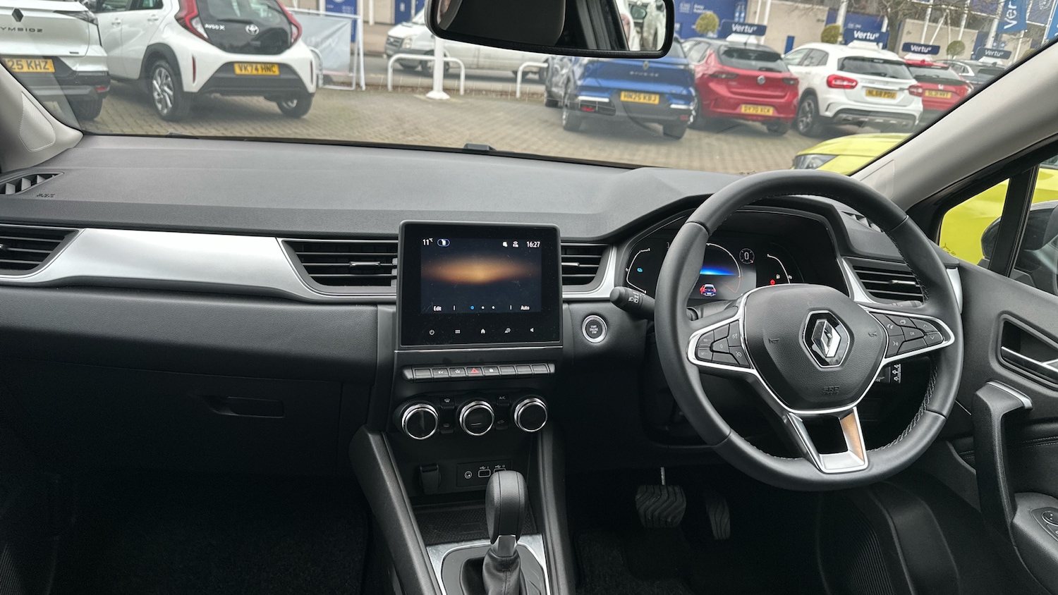 Used Renault Captur 2024 for sale - 77732301: Photo 10