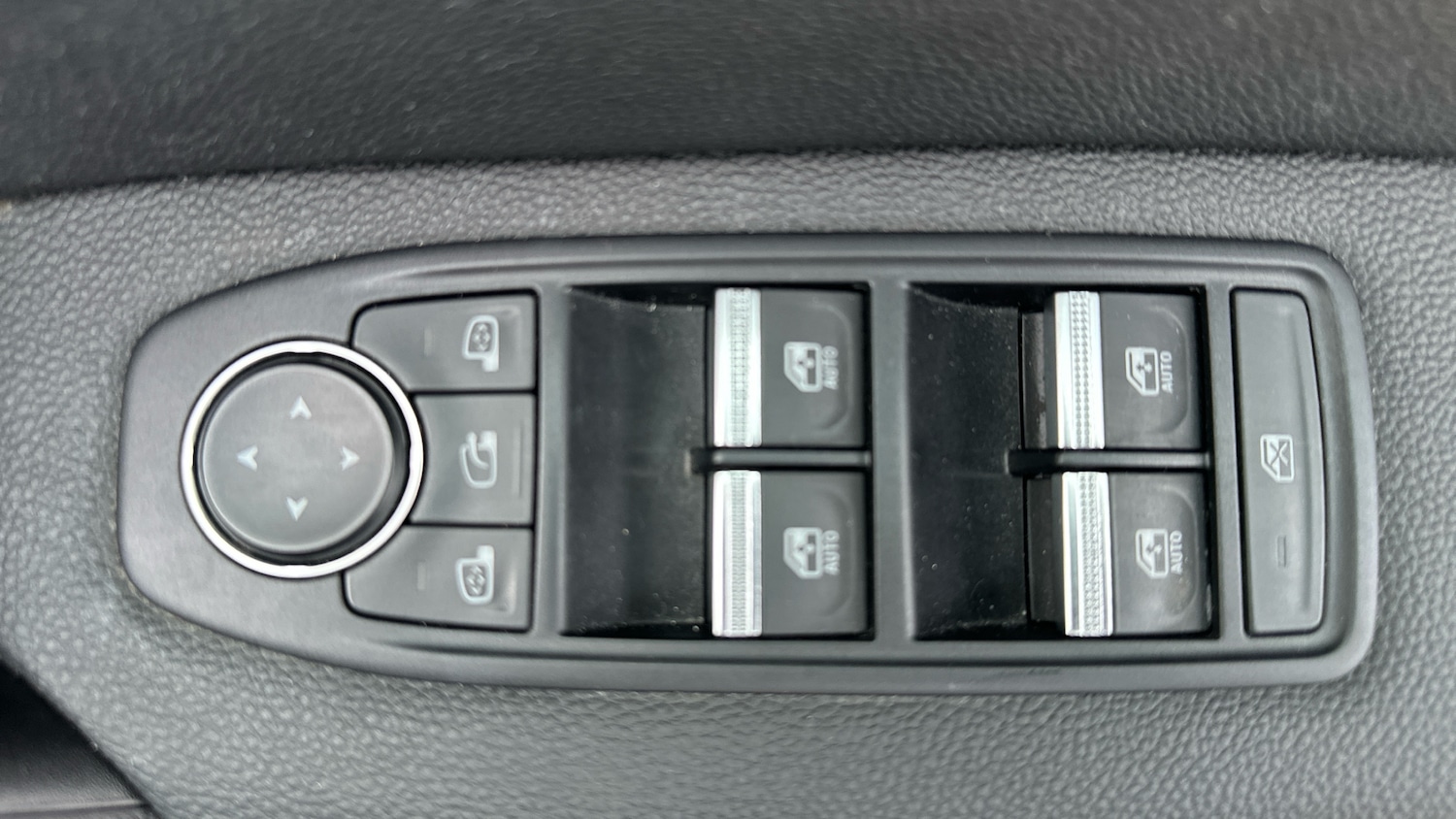 Used Renault Captur 2024 for sale - 77732301: Photo 27