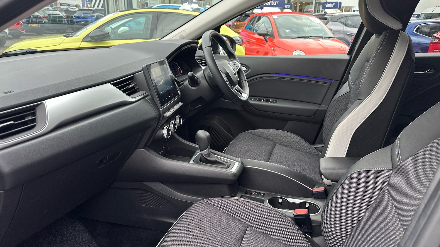 Used Renault Captur 2024 for sale - 77732301: Photo 9