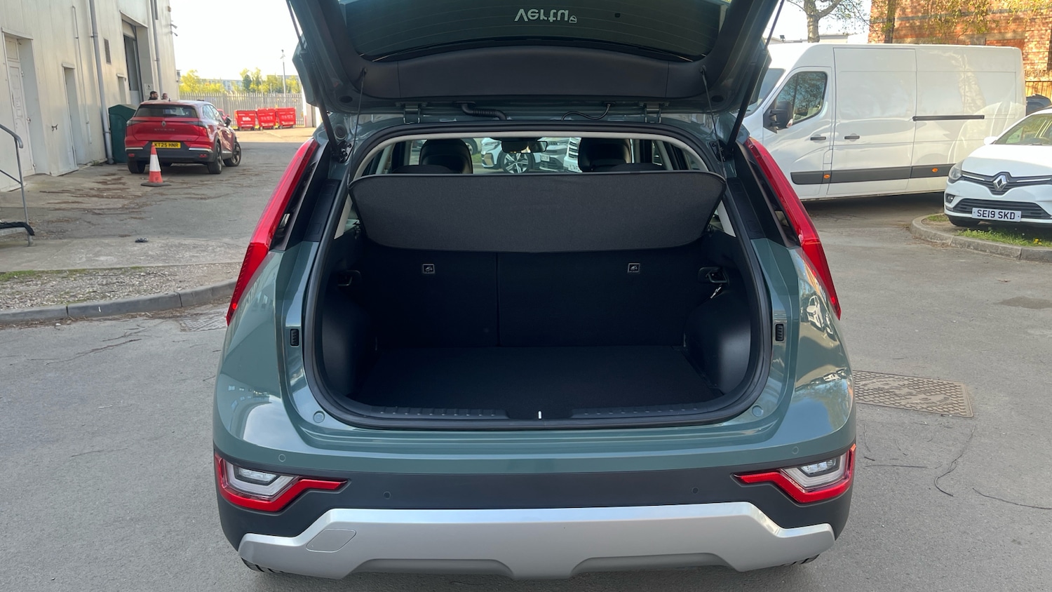 Used Kia Niro 2024 for sale - 78210080: Photo 4