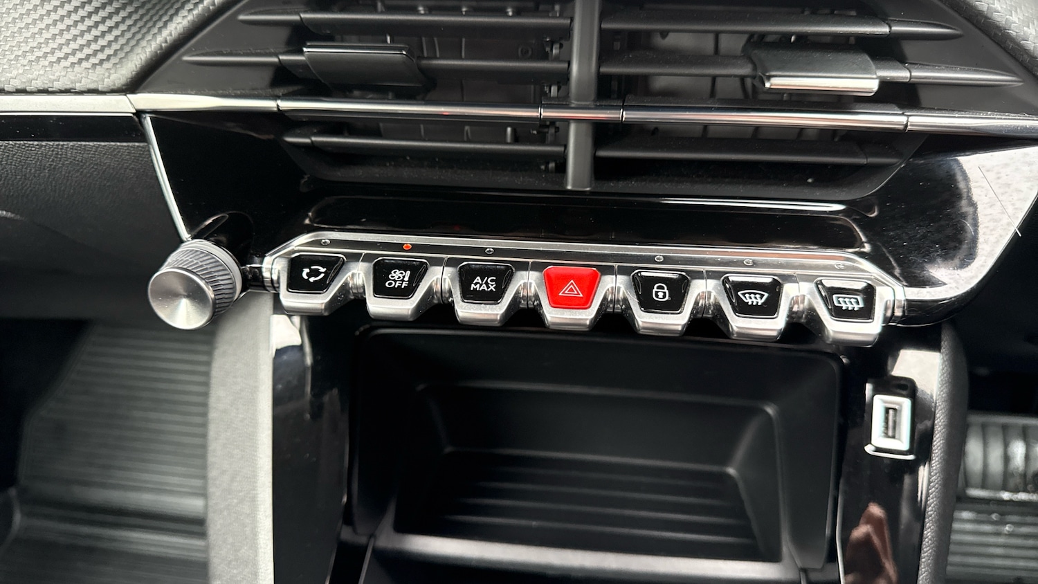 Used Peugeot 208 2021 for sale - 76681595: Photo 28