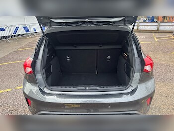 Used Ford Focus 2020 for sale - 77107474: Photo