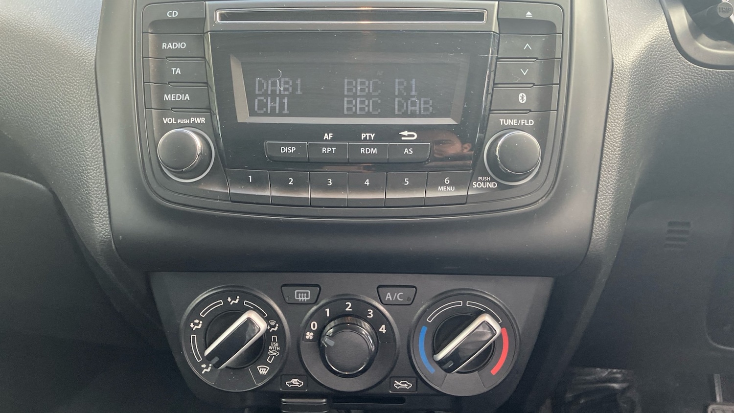 Used Suzuki Swift 2020 for sale - 75724914: Photo 23