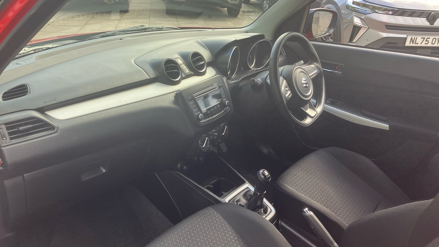 Used Suzuki Swift 2020 for sale - 75724914: Photo 9