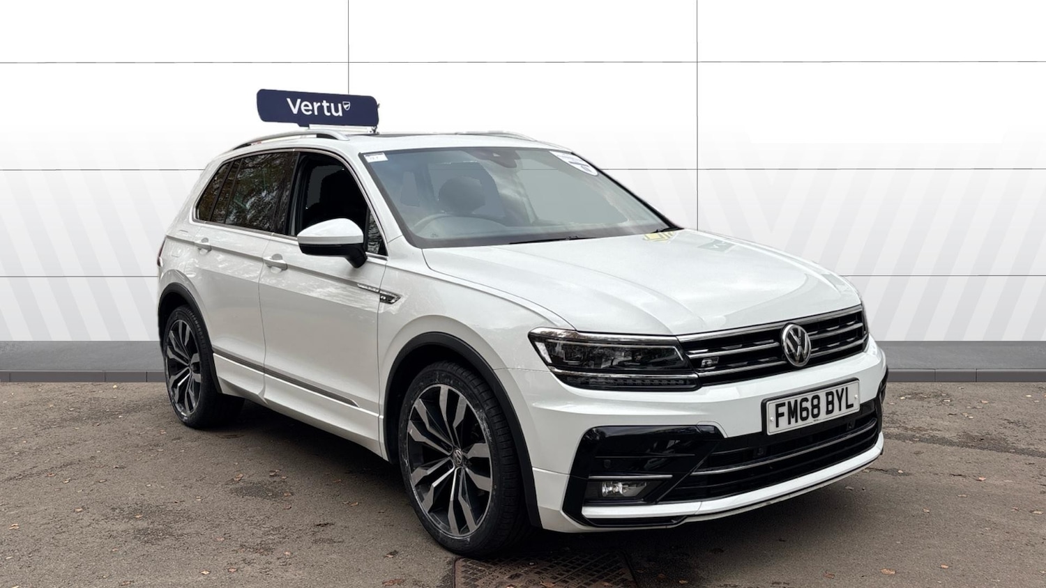 Used Volkswagen Tiguan 2019 for sale - 76531311: Photo 1