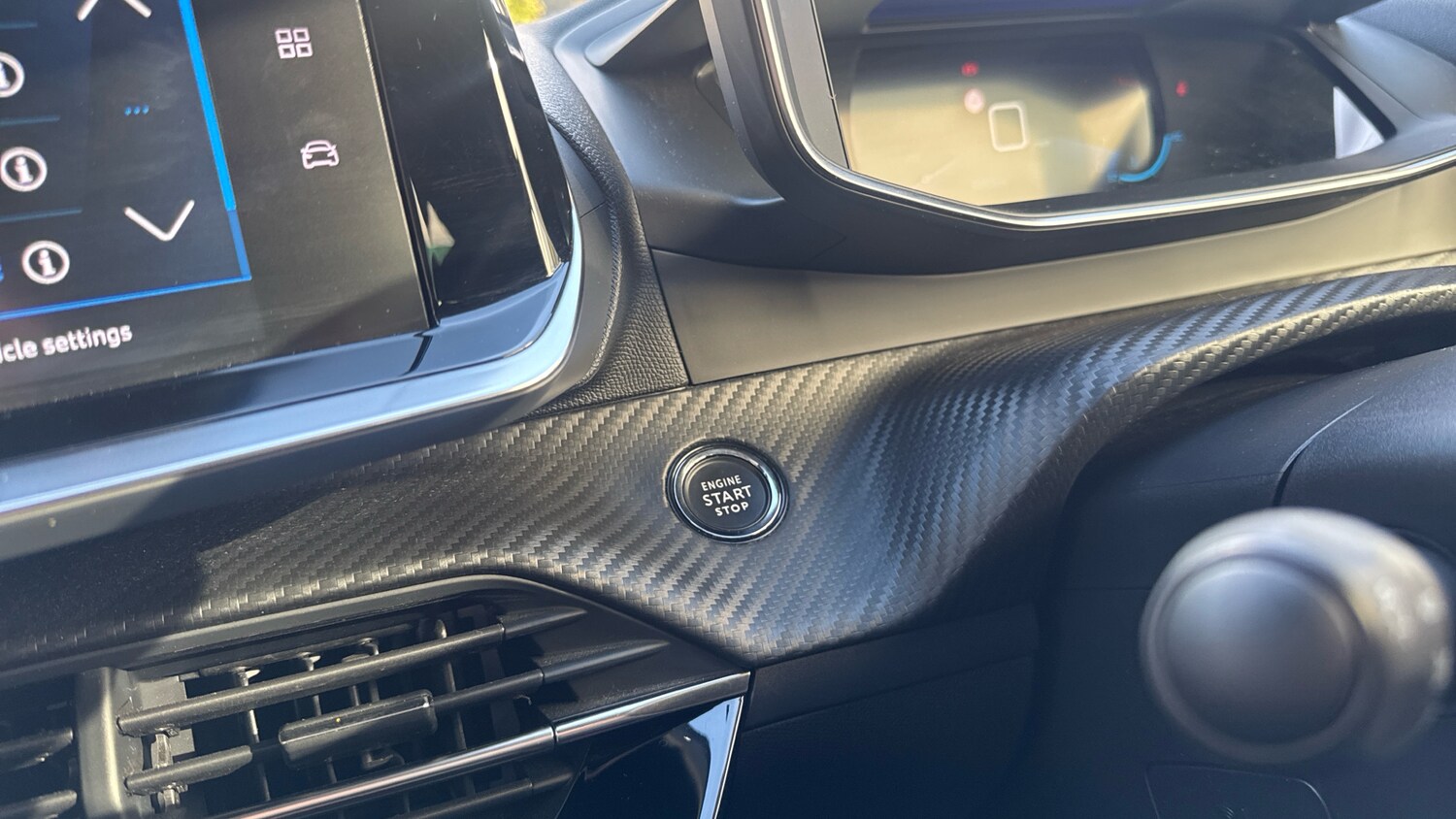 Used Peugeot 208 2022 for sale - 76089970: Photo 22