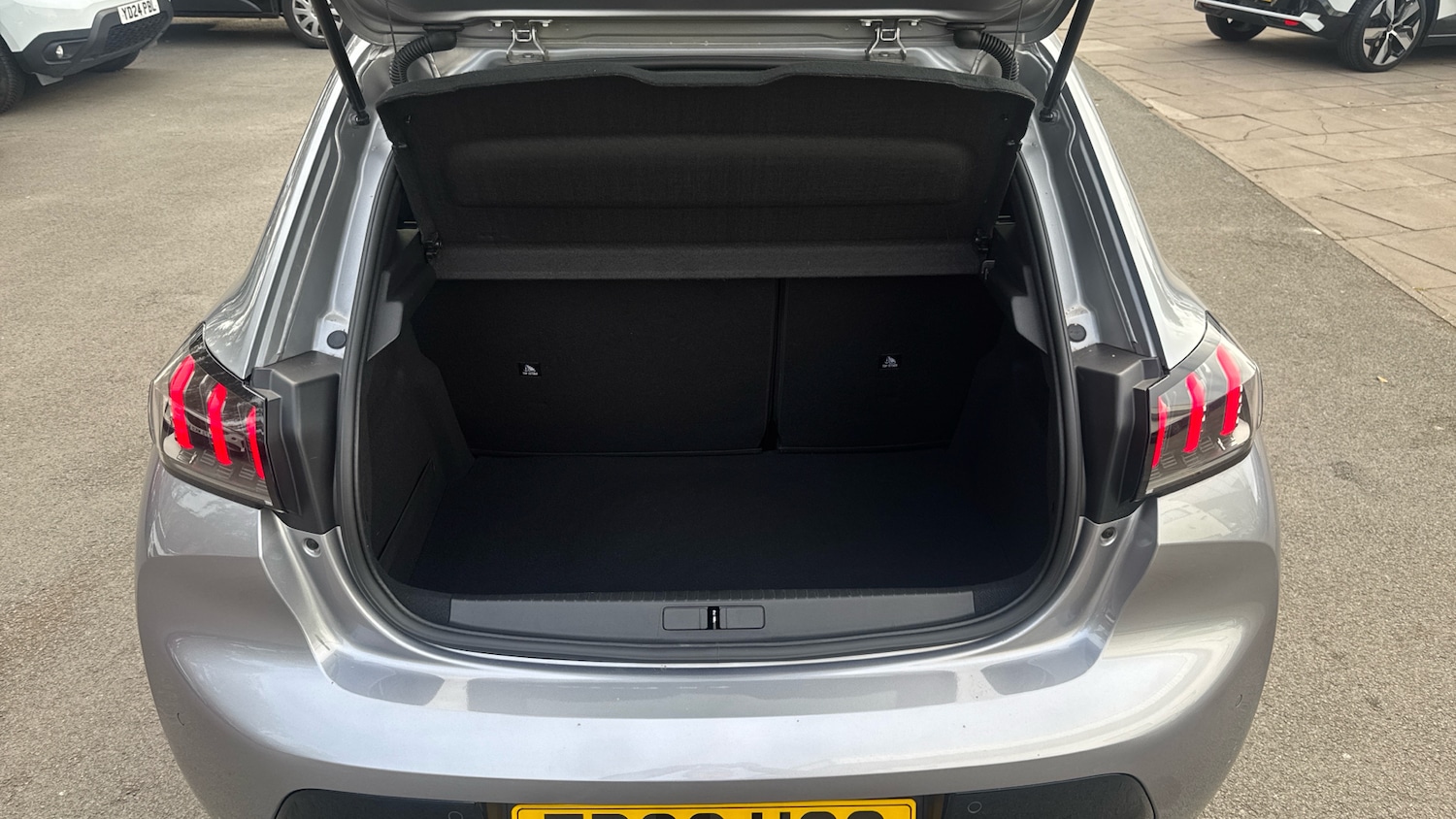 Used Peugeot 208 2022 for sale - 76089970: Photo 4