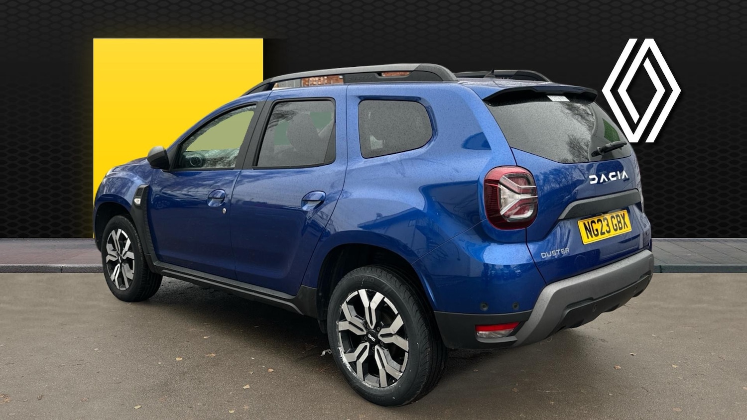 Used Dacia Duster 2023 for sale - 76908489: Photo 2