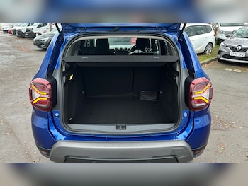 Used Dacia Duster 2023 for sale - 76908489: Photo