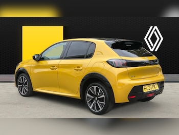 Used Peugeot 208 2023 for sale - 76089972: Photo 2