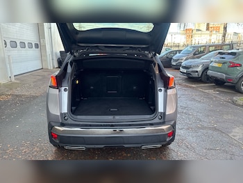 Used Peugeot 3008 2021 for sale - 76922392: Photo