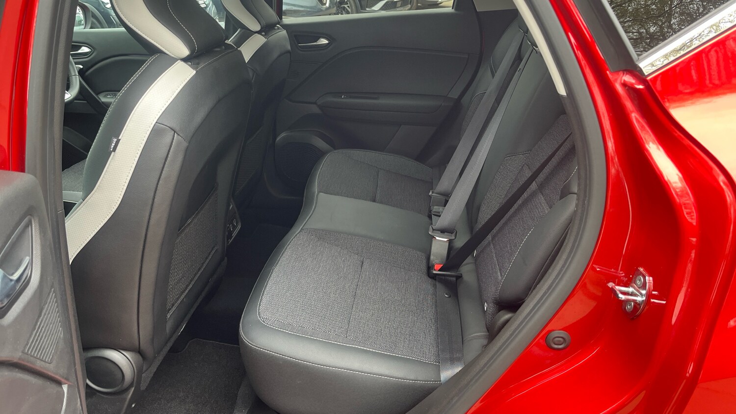 Used Renault Captur 2022 for sale - 78190088: Photo 16